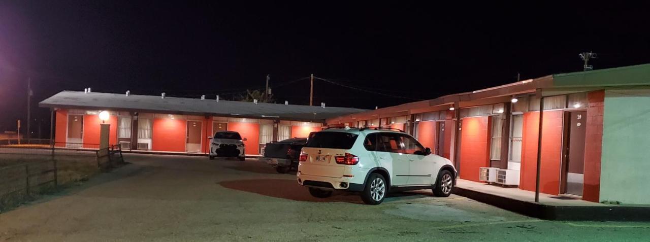 Holiday Host Motel & Rv Park Sonora Exterior foto